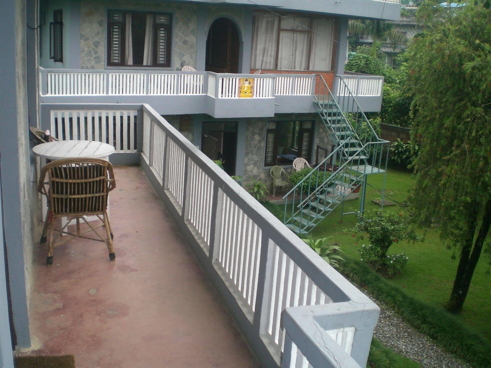 Hotel Mandala Pokhara Exterior foto